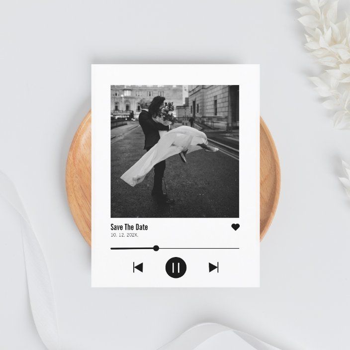 Inspirasi Musik untuk Undangan Pernikahan Digital